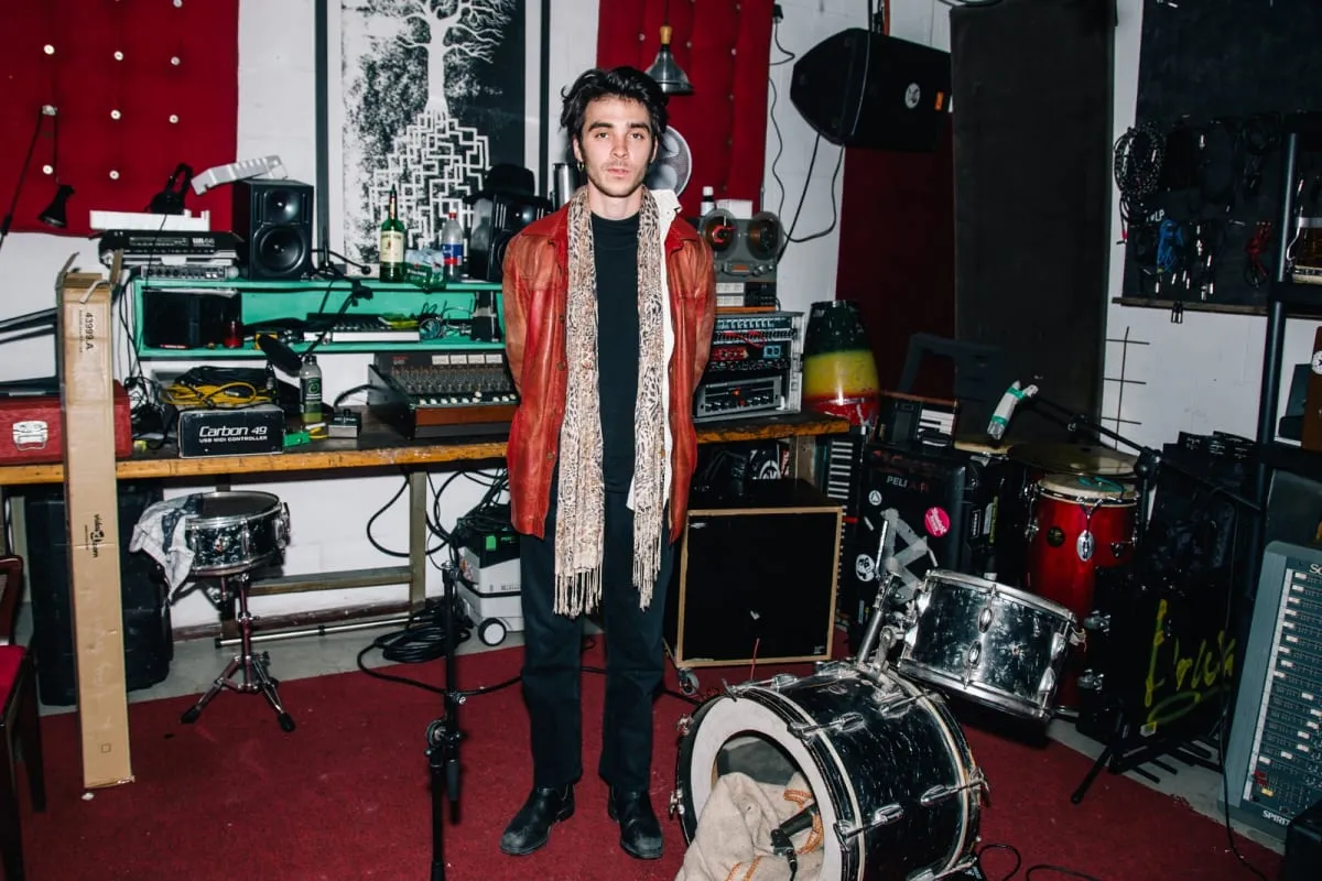 Nica Mauscovic and his music equipment
